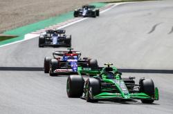 开云体育官网-红牛二队险胜梅赛德斯，诺里斯高光表现的简单介绍