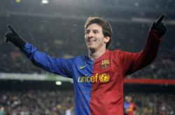 开云体育在线-赛道与球场，当F1年度争冠之夜遇见哈登生涯之夜