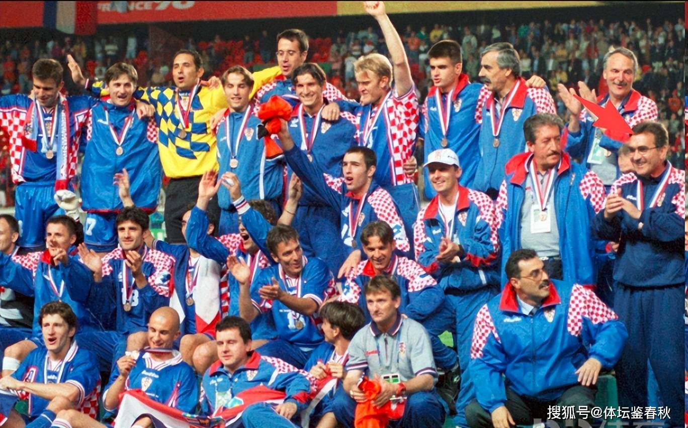 克罗地亚国家队主帅因战绩不佳被解雇，球迷不满的简单介绍