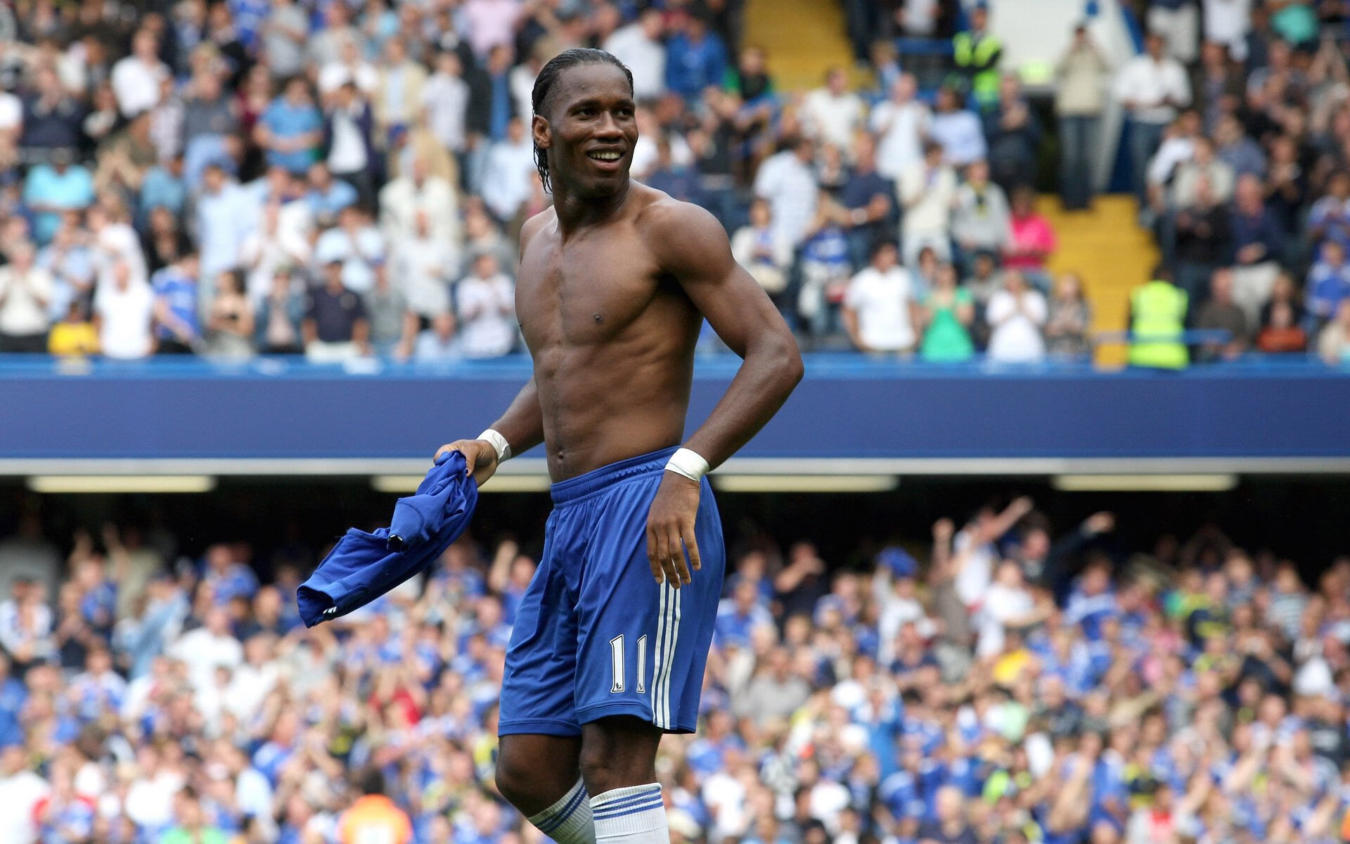 南半球的足球宣言,澳大利亚资本稳控曼联,苏亚雷斯欧冠决赛上演王者归来