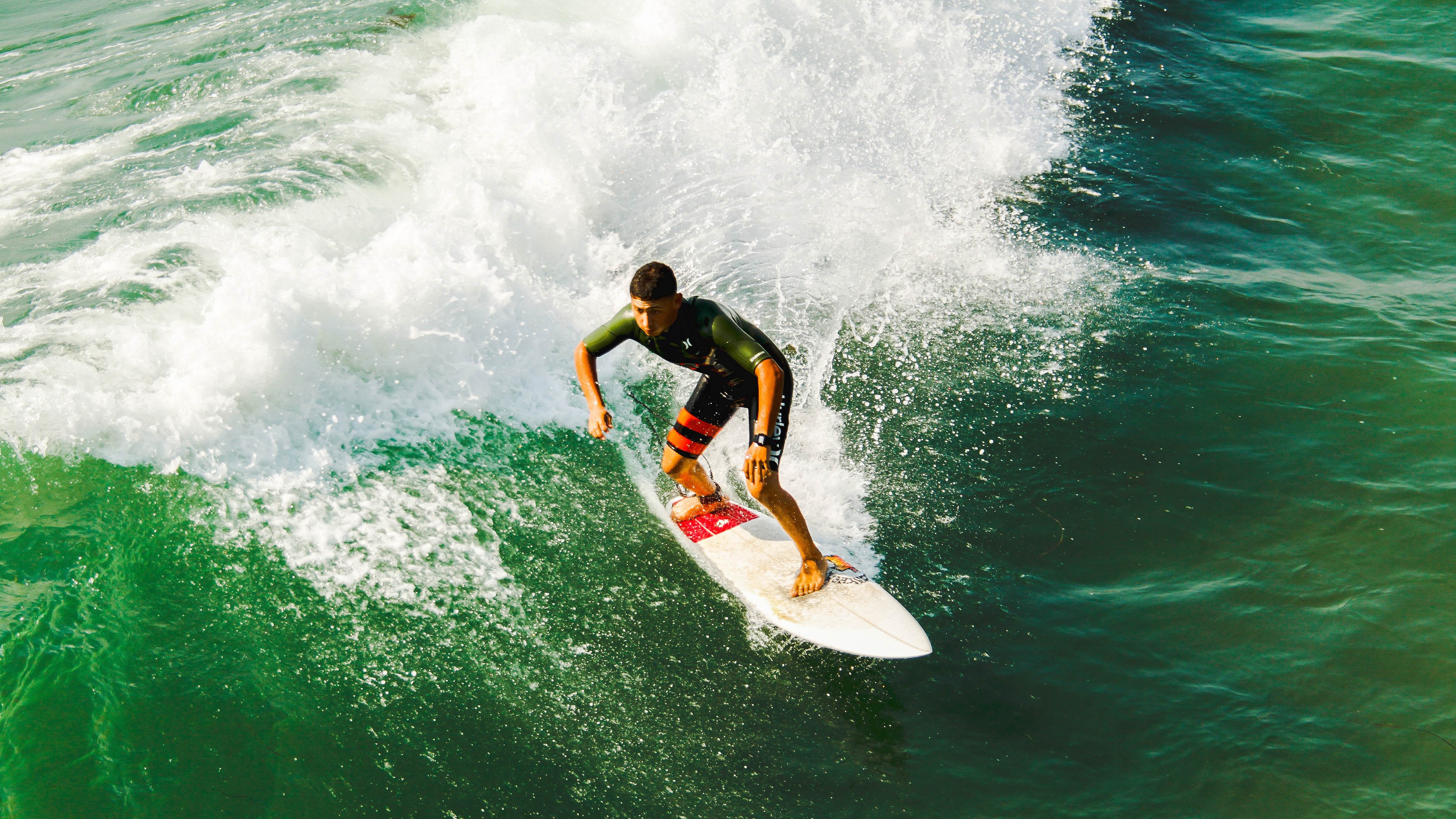 欧冠半决赛焦点战，火箭压制广厦队，战术纪律与团队协作的胜利